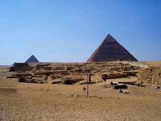 Fototapeta na wymiar piramidy