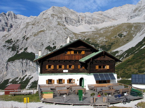 alpenvereinsh&uuml;tte