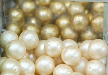 the beads1