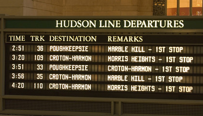 hudson line departures sign