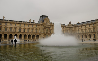 louvre paris
