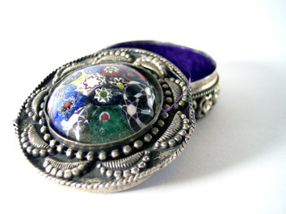tiny jewelry box