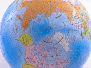 globe map puzzle - north pole