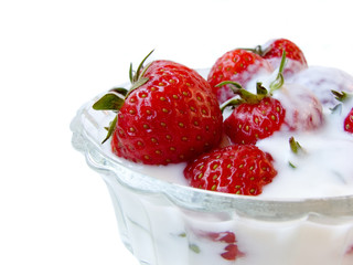 strawberries in cream