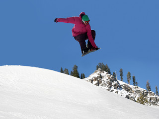 Fototapeta na wymiar snowboard jumping
