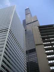 Fototapeta na wymiar immeubles hauts et sears tower à chicago