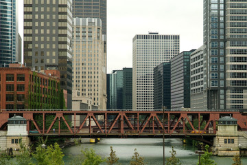 Obraz premium lake street bridge