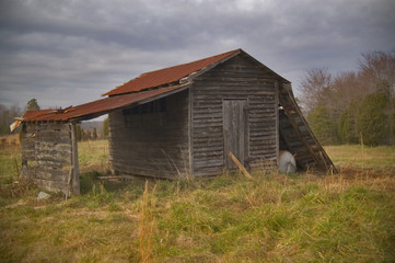 Fototapeta na wymiar abandoned shed