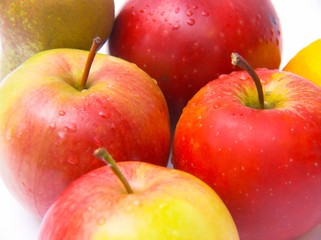 bunch of big juicy apples