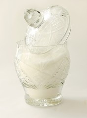 cristal-glass  sugar-bowl and white sugar