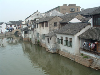 Fototapeta na wymiar a canal in tongli, china