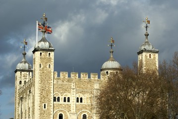 tower of london with waving flag