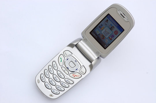 silver flip phone