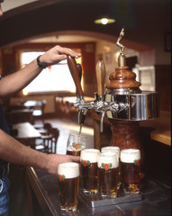 zapfen mit bier