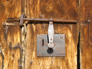 cerrojo antiguo