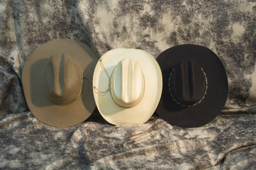 three hats 2
