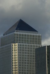 Fototapeta premium canary one at canary wharf