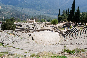 ancient theatre in delphi greece