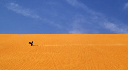 quad sur la dune
