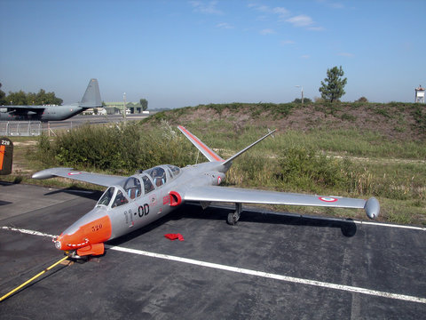 avion d' entrainement militaire