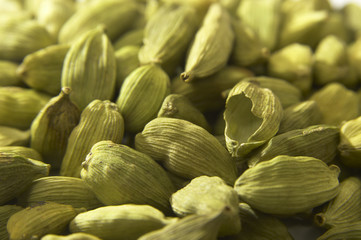 grain of cardamom macro