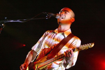 chanteur guitariste en concert - pilarsky