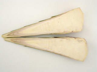 bambus sprossen gemüse halbiert