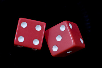 2 red dice