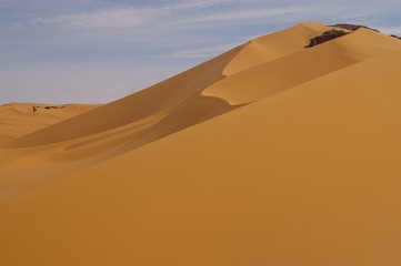 Fototapeta na wymiar dune dans la tadrart algérienne 2
