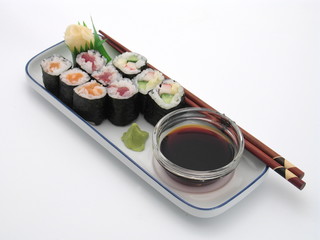 japanische hoso maki sushi