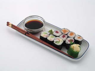 japanische hoso maki sushi