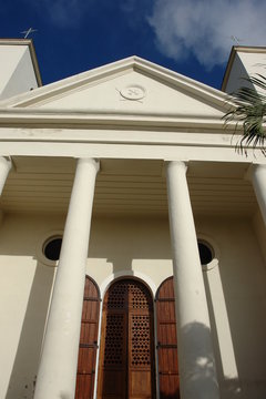 parvis eglise