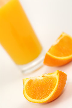 orange juice and wedges. 02