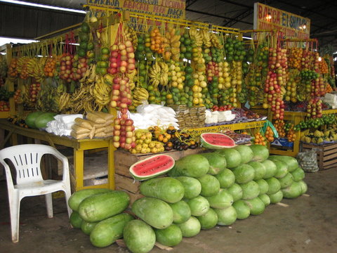 Obststand in Cacao Pir&ecirc;ra.  Amazonas, Brasilien