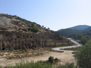 rovine di una fabbrica