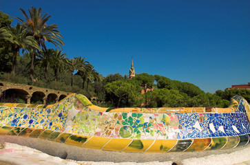 antoni gaudi hause and ceramic bench in park guell - obrazy, fototapety, plakaty