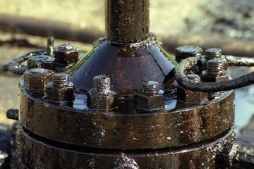 leaking oil well