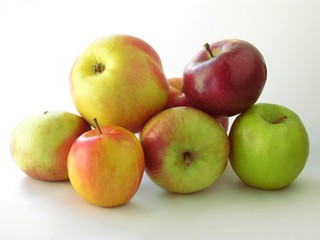several apples