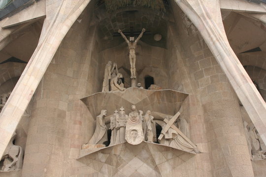 escultura en sagrada familia 2