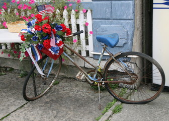 Fototapeta na wymiar patriotic bicycle