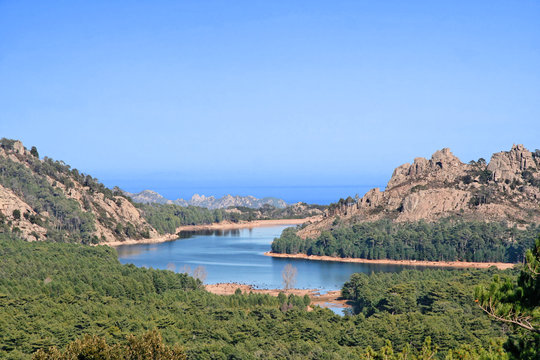 corse lac de montagne