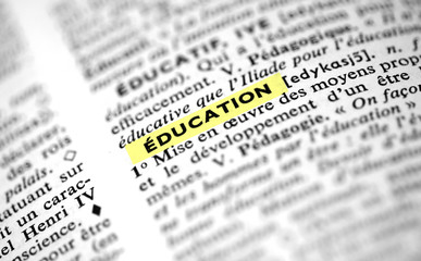 d&eacute;finition "&eacute;ducation" dans un dictionnaire