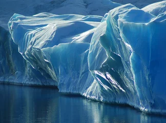 Fotobehang blauw ijs © staphy