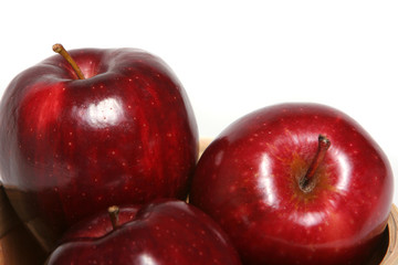 red apples