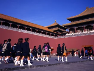 Printed kitchen splashbacks China schoolgirls visiting the forbidden city beijing