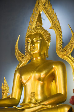 wat benjamabopith buddha
