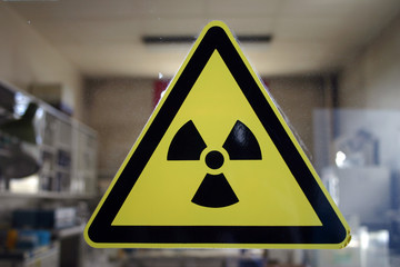 danger radioactivité - obrazy, fototapety, plakaty