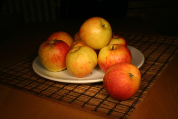 evening apples still life