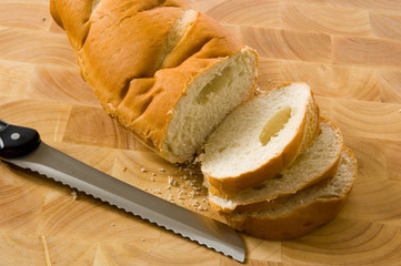 slicing bread