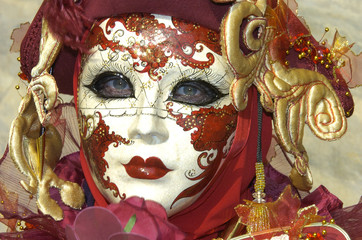 costume